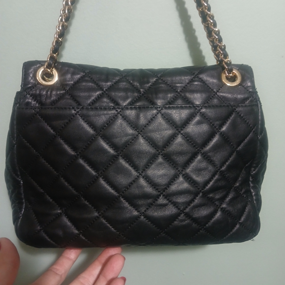 Michael Kors Quilted Black Shoulder Bag with Gold Hardware - Picture 4 of 16